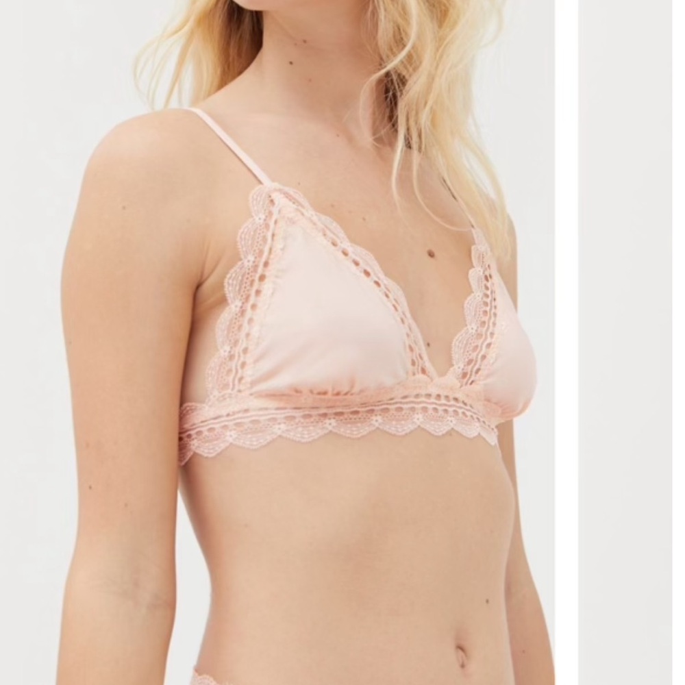 Urban Outfitters Lace Bralette - Peach